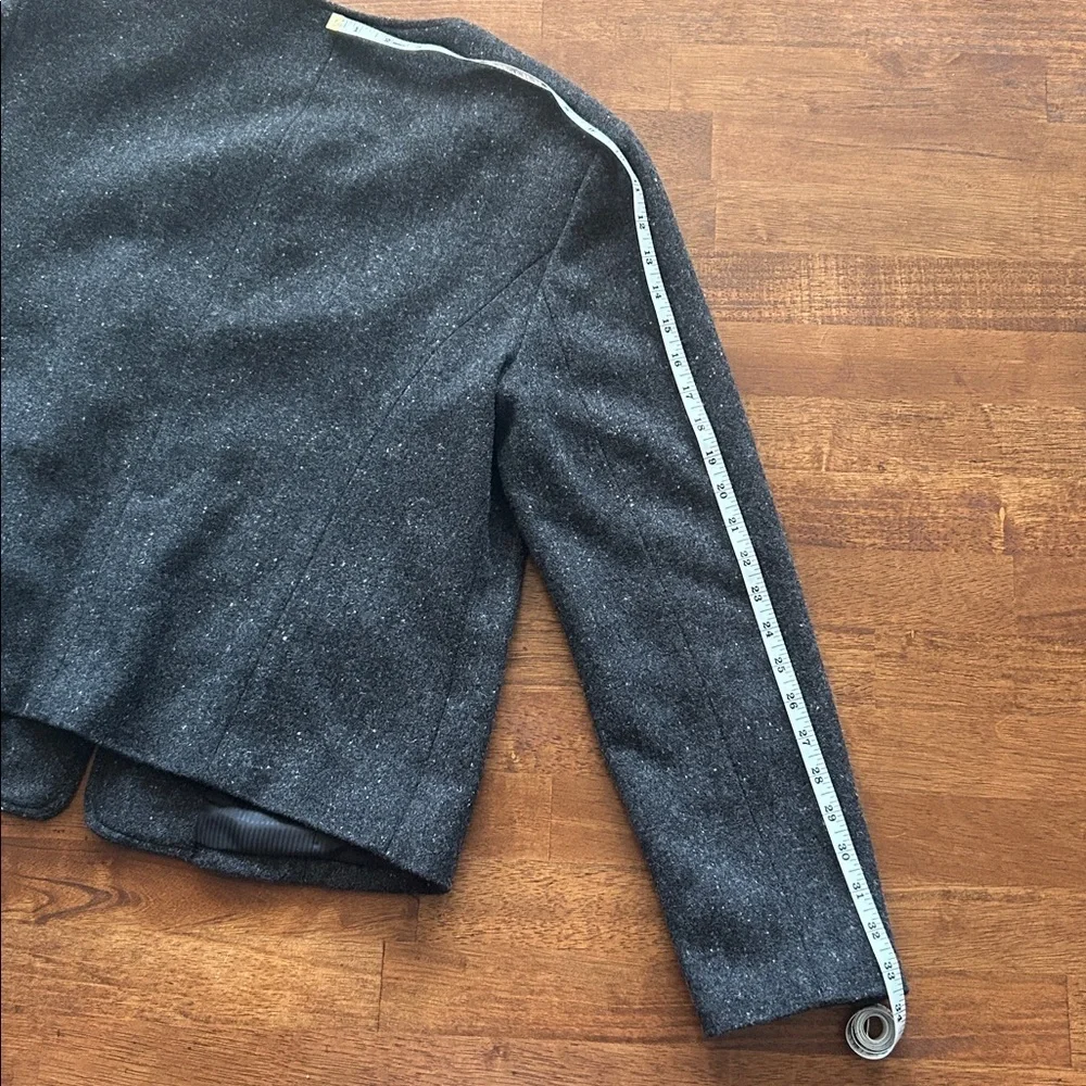 Orvis women’s tailored fitted no button charcoal gray wool blend blazer size 14‍